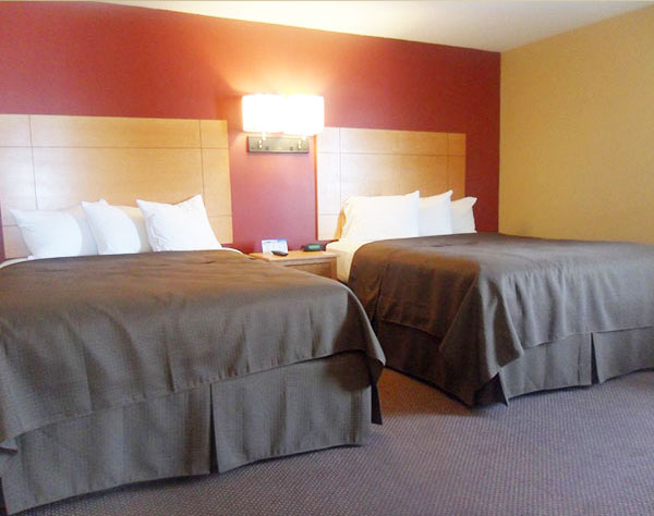 2 Double Beds at Oceanview Inn